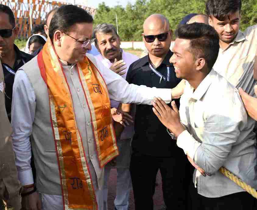 मुख्यमंत्री पुष्कर सिंह धामी ने सर्किट हाउस, हल्द्वानी में जनता से मुलाकात कर सुनी जनसमस्याएं