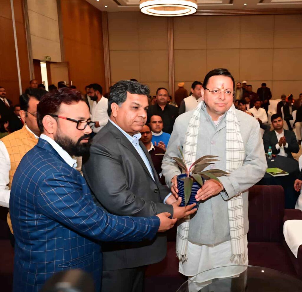 कुमाऊँ उदय सम्मान समारोह में पहुंचे सीएम धामी, विभिन्न क्षेत्रों में उत्कृष्ट कार्य करने वालों को किया सम्मानित