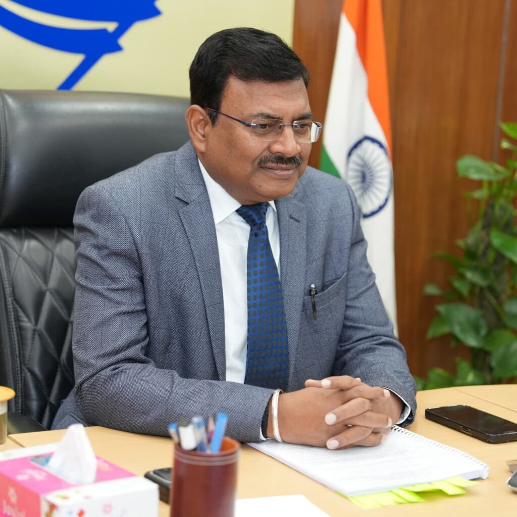 पलायन रोकथाम व सीमांत क्षेत्रों में रोजगार योजनाओं को तेज़ी से लागू करने के निर्देश