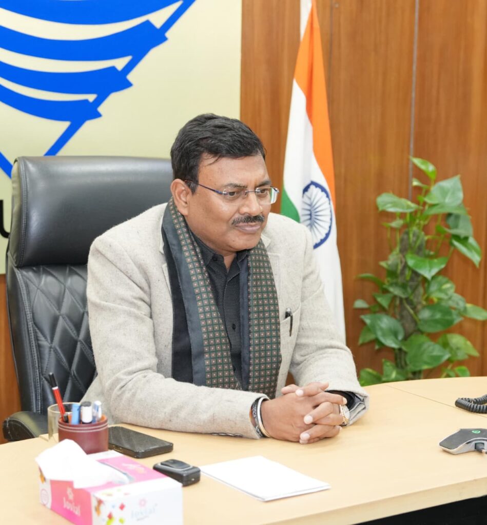 नैनीताल एवं मसूरी से संबंधित समस्याओं पर उच्चस्तरीय समीक्षा बैठक