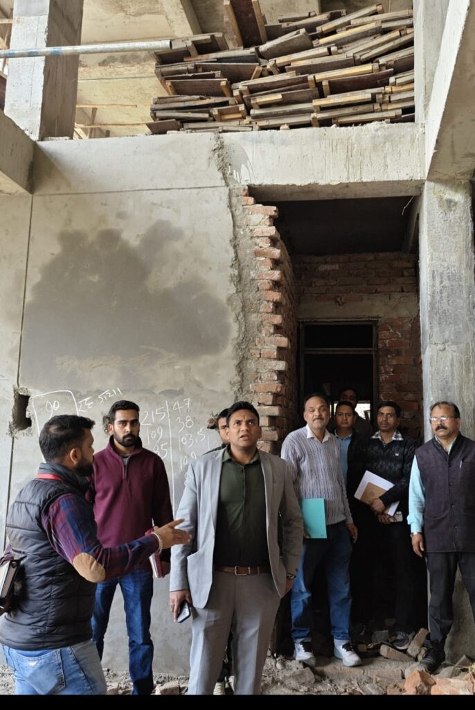 चारधाम यात्रा से पहले ट्रैफिक और पार्किंग व्यवस्थाओं का निरीक्षण