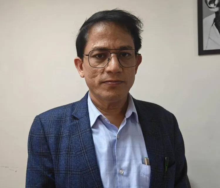 दून अस्पताल के उप चिकित्सा अधीक्षक डॉ. नंदन सिंह बिष्ट ने दिया इस्तीफा, स्वास्थ्य महकमे में चर्चाओं का दौर तेज
